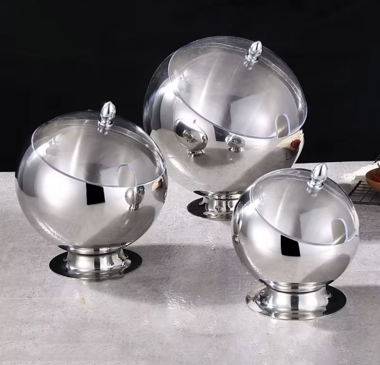 Stainless steel bowl with lid (set of 3) - Image 2